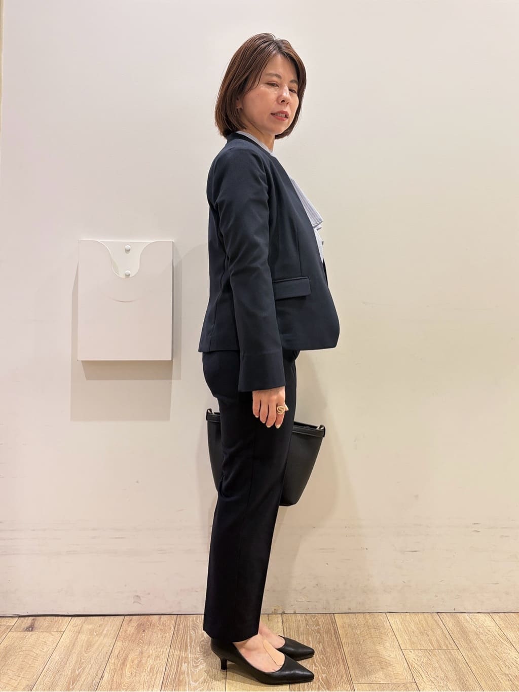 YUKOさんの「index｜【接触冷感／吸水速乾】ノーカラージャケット／セットアップ対応可《洗える／防シワ／ストレッチ》」を使ったコーディネート