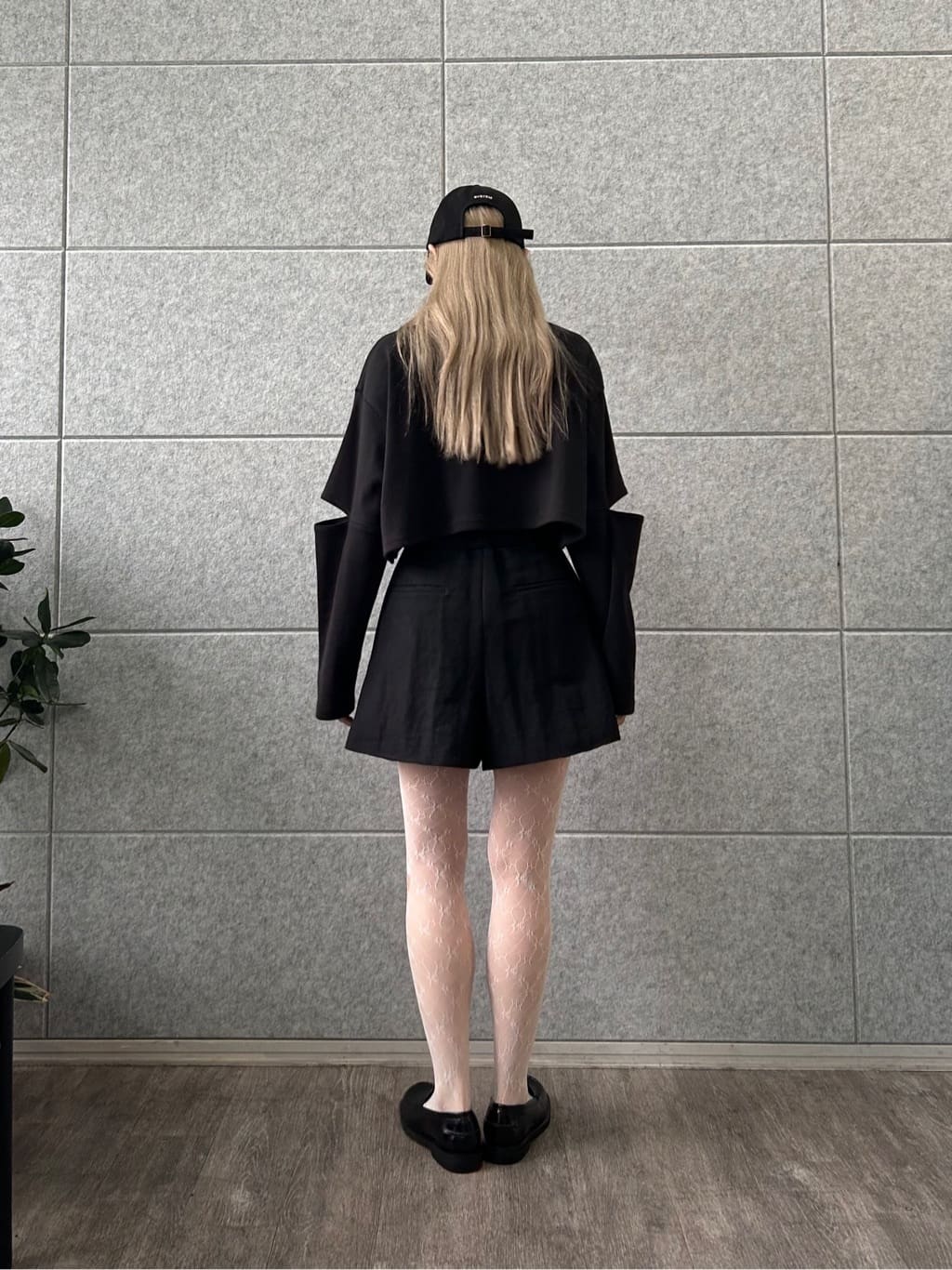 honoka Aさんの「CODE A｜cropped lager tee」を使ったコーディネート