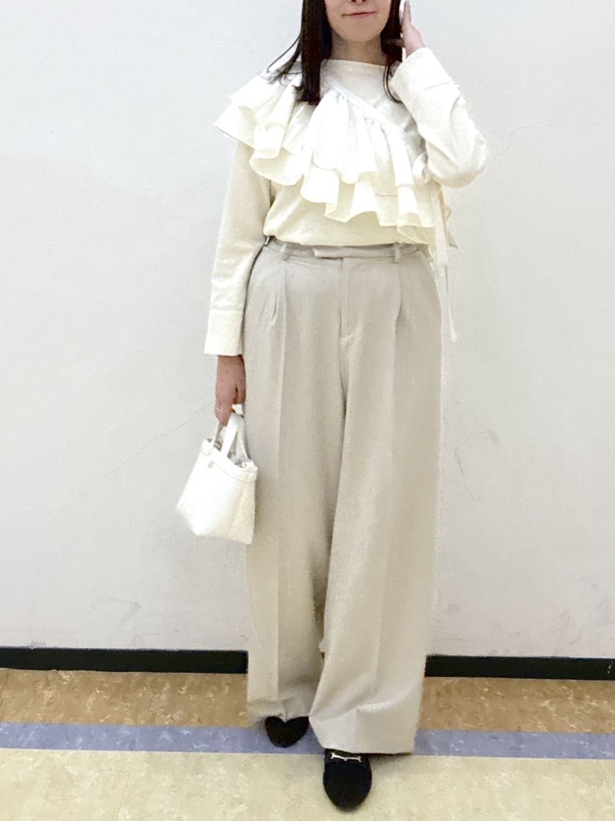 akariさんの「OPAQUE.CLIP｜美脚ストレッチストレートワイドパンツ【洗濯機OK】」を使ったコーディネート
