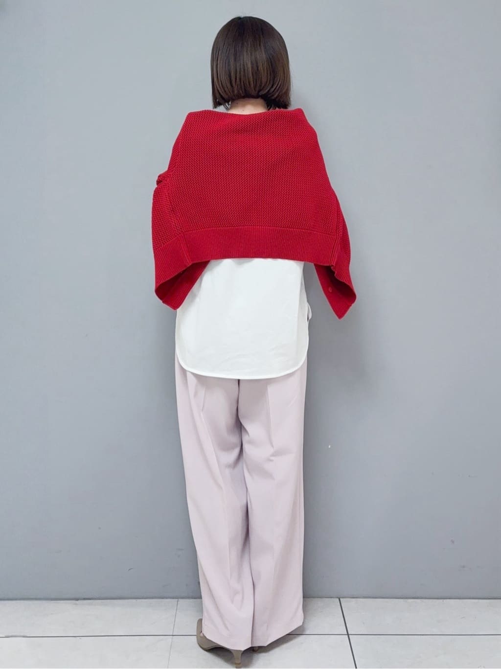 yさんの「OPAQUE.CLIP｜ロゴプリントロングTシャツ【洗濯機OK】」を使ったコーディネート