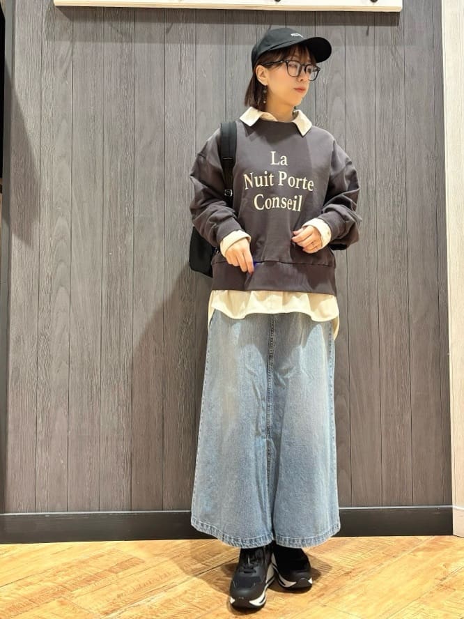 meiさんの「SHOO･LA･RUE｜【SHOO・LA・RUE DENIM】シンプルだから使いやすい Aラインスカート」を使ったコーディネート