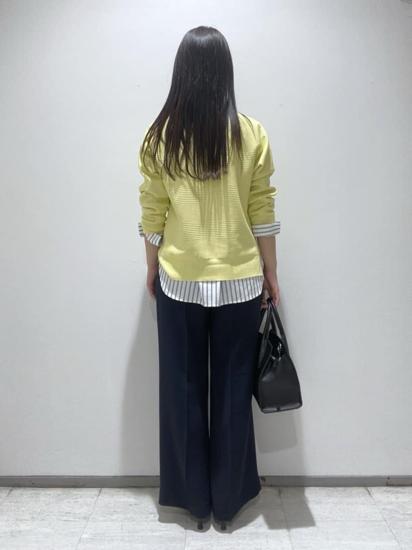 meiさんの「INDIVI｜【2WAY／洗える】ラメストライプ コットン混シャツ」を使ったコーディネート
