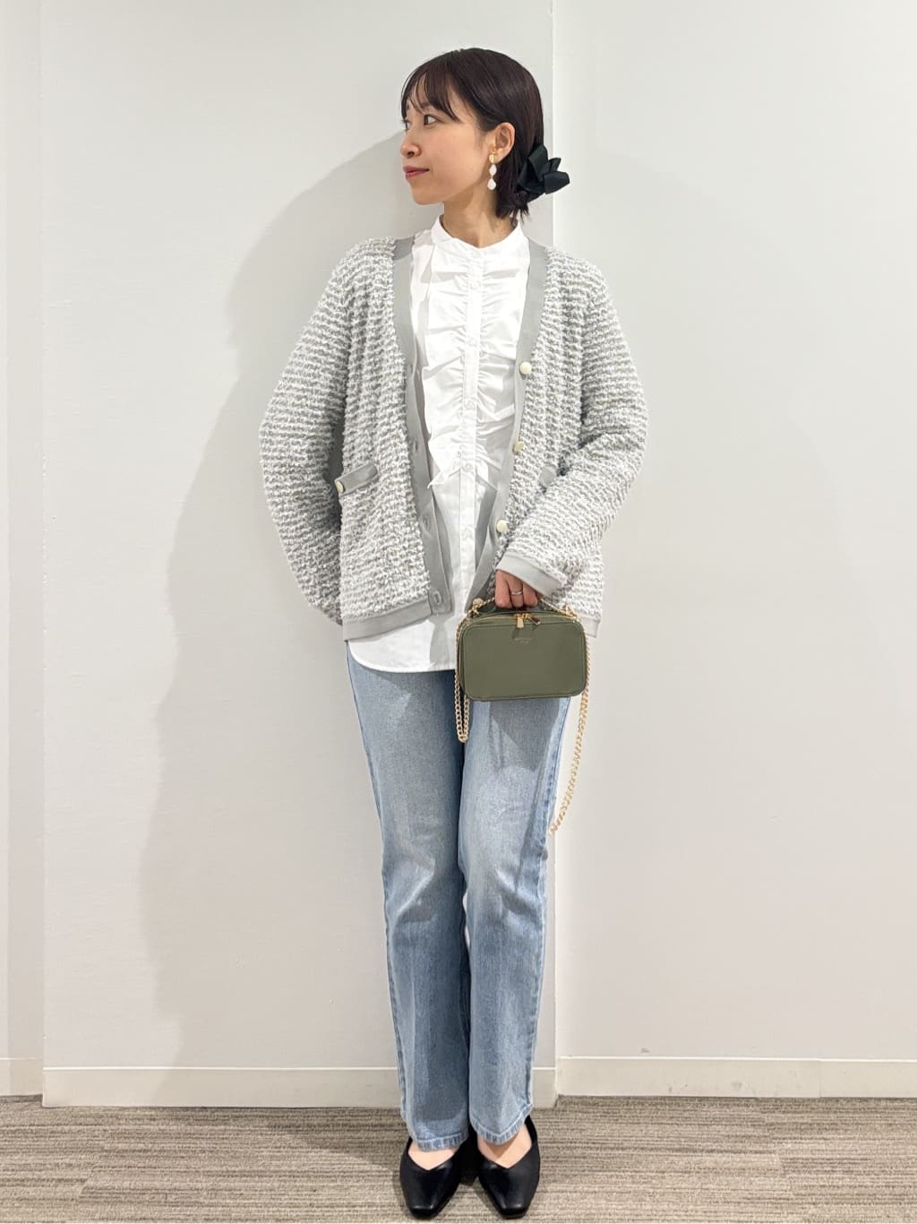 kumiさんの「OPAQUE.CLIP｜【生活防水／抗菌防臭加工】Vフラットパンプス」を使ったコーディネート