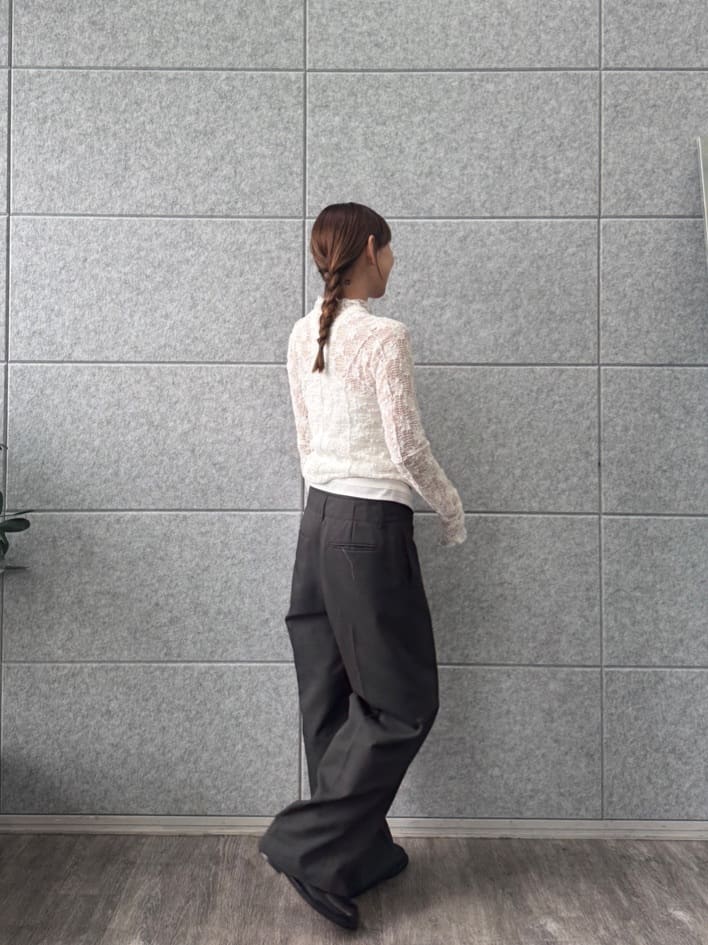 designer yukaさんの「CODE A｜floral lace highneck tops」を使ったコーディネート