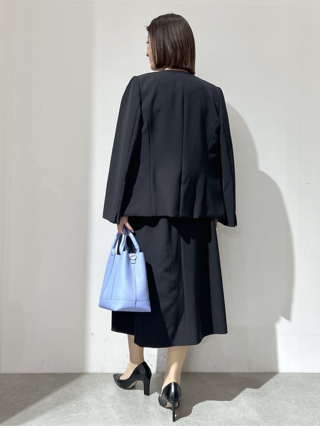 NAKAさんの「OPAQUE.CLIP｜《通勤／セットアップ対応》 Vネックジャケット／ダブルクロス【洗濯機OK】」を使ったコーディネート