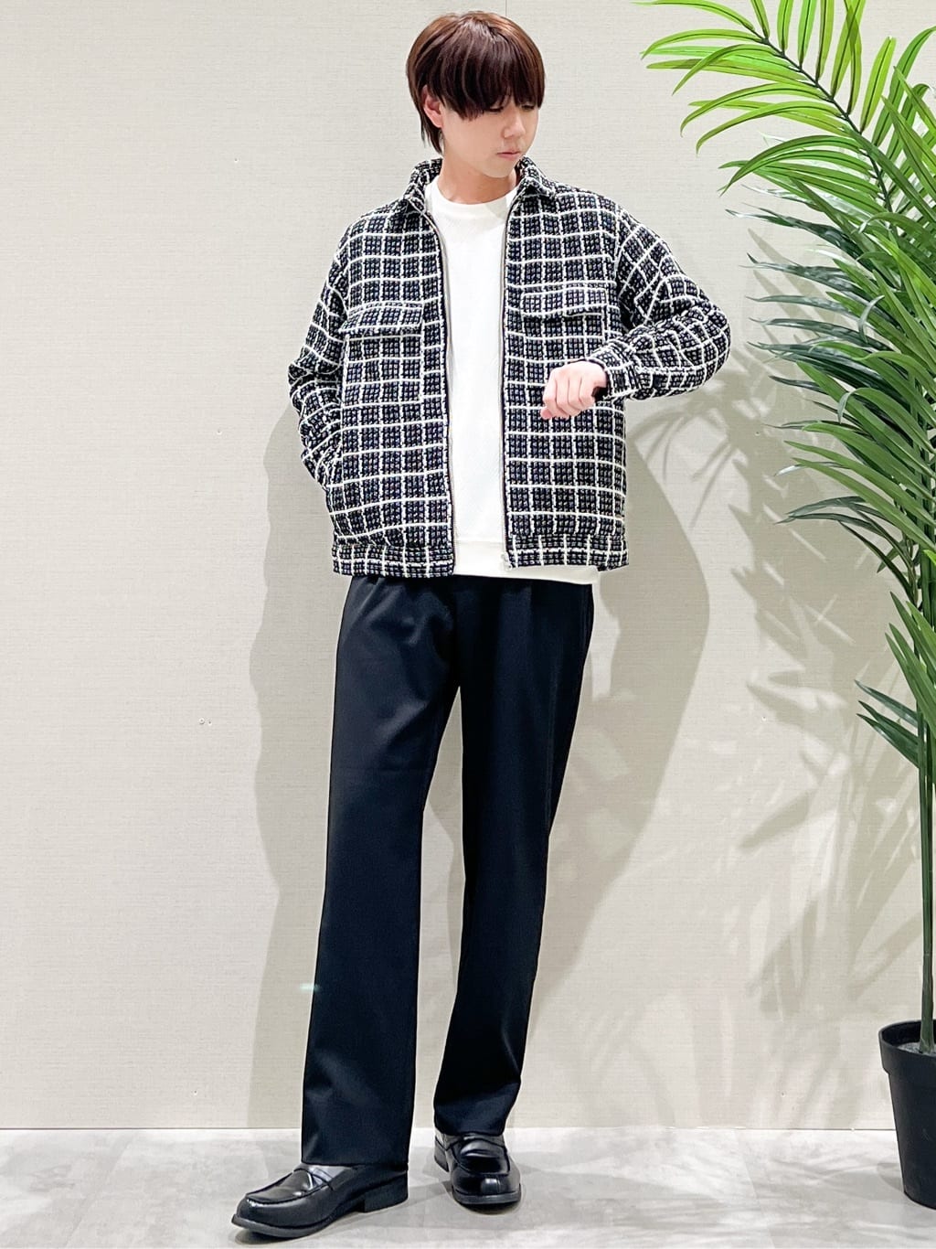 SHI-MAさんの「THE SHOP TK｜【カジュアルに上品さをプラス】変わり織ツイードブルゾン　洗濯機OK」を使ったコーディネート