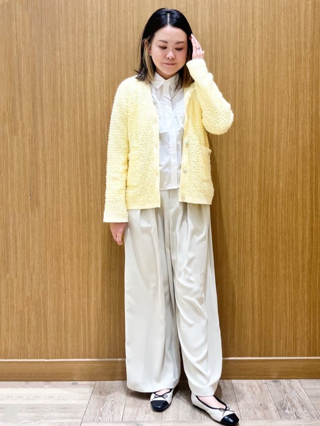 aさんの「OPAQUE.CLIP｜ツイードライクVネックニットカーディガン【洗濯機OK】」を使ったコーディネート