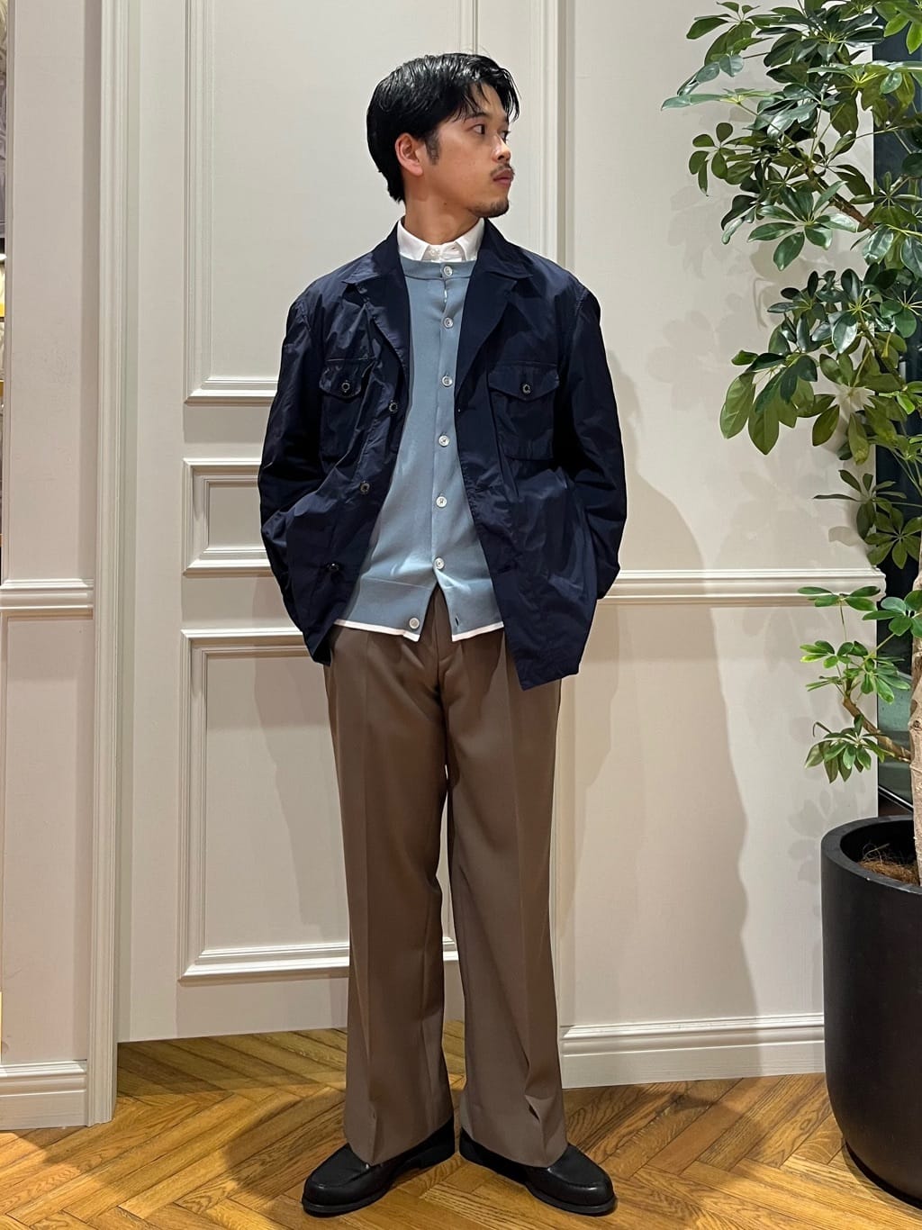 Tokuさんの「DRESSTERIOR｜【ウォッシャブル】ウールレーヨン ラウンドネックカーディガン」を使ったコーディネート