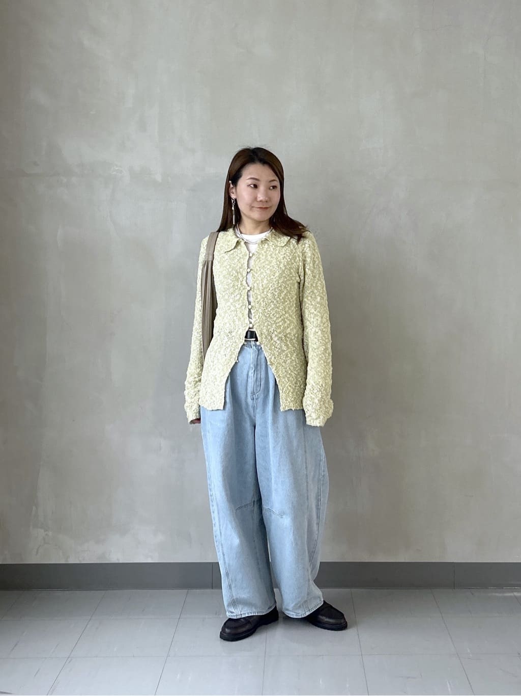 takaさんの「INDIVI｜ダブルブレストオーバージャケット」を使ったコーディネート