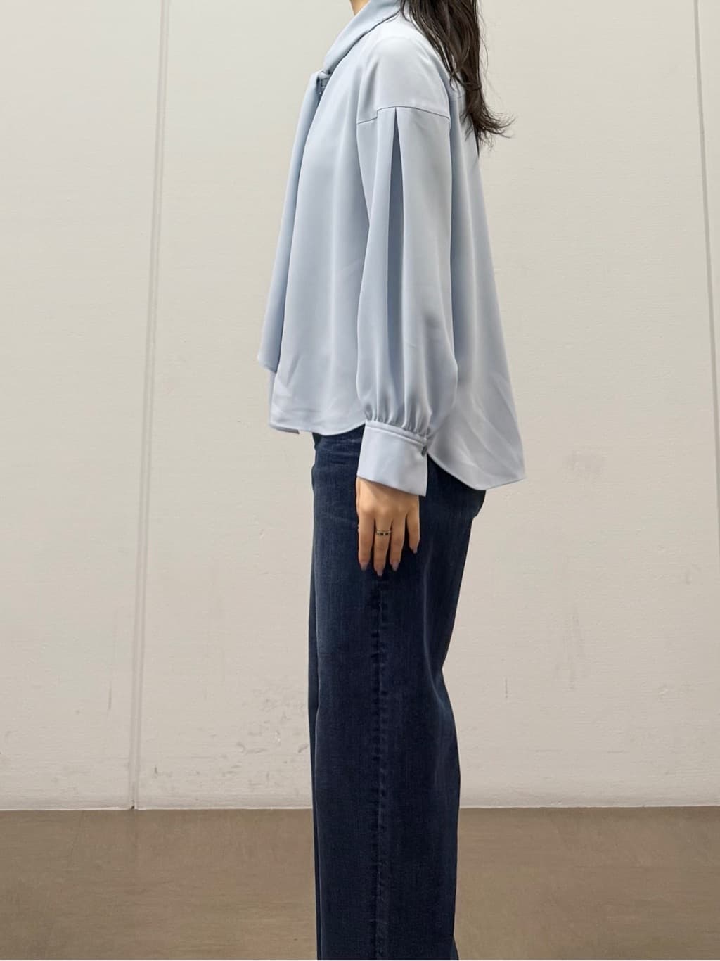 mizukiさんの「INDIVI｜【名品／撥水／抗菌防臭】ショート丈リサイクルダウンコート」を使ったコーディネート
