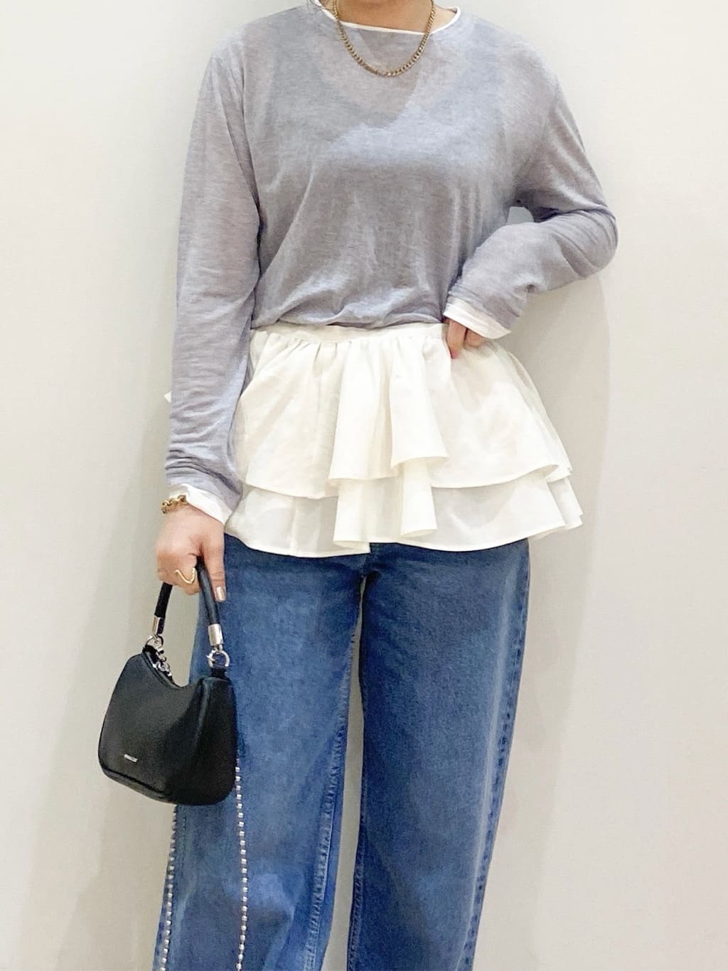 risayanさんの「OPAQUE.CLIP｜配色レイヤードロングスリーブTシャツ【洗える】」を使ったコーディネート