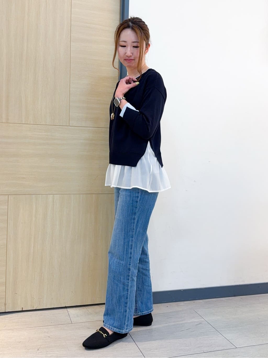 nanaさんの「grove｜【選べる着丈】大人のためのストレートデニムパンツ」を使ったコーディネート