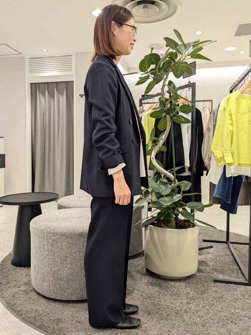 yukariさんの「UNTITLED｜【新色追加/セットアップ可】エアリー ダブルブレストジャケット」を使ったコーディネート