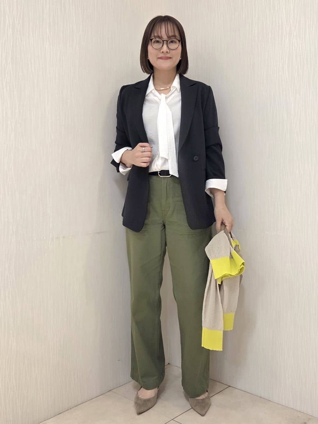 naokoさんの「UNTITLED｜◆【洗える/接触冷感】リラックスボウタイブラウス」を使ったコーディネート
