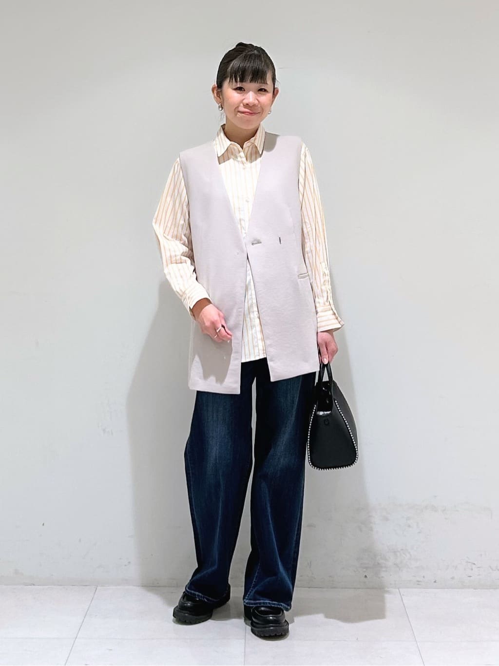 tsuyuさんの「INDIVI｜【洗える／多機能／SETUP可】着る日傘ダブルジャケット」を使ったコーディネート
