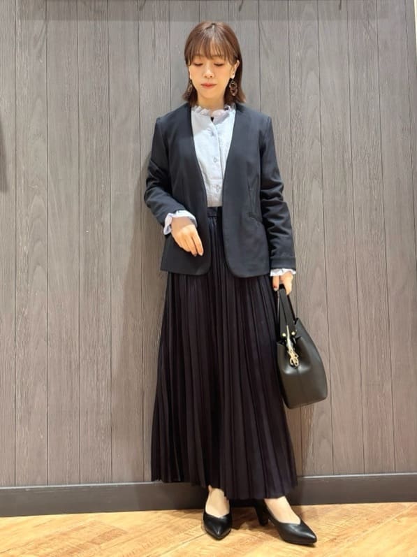 meiさんの「SHOO･LA･RUE｜【洗濯機可/UV/SS-3L】すっきり好印象 ノーカラージャケット」を使ったコーディネート