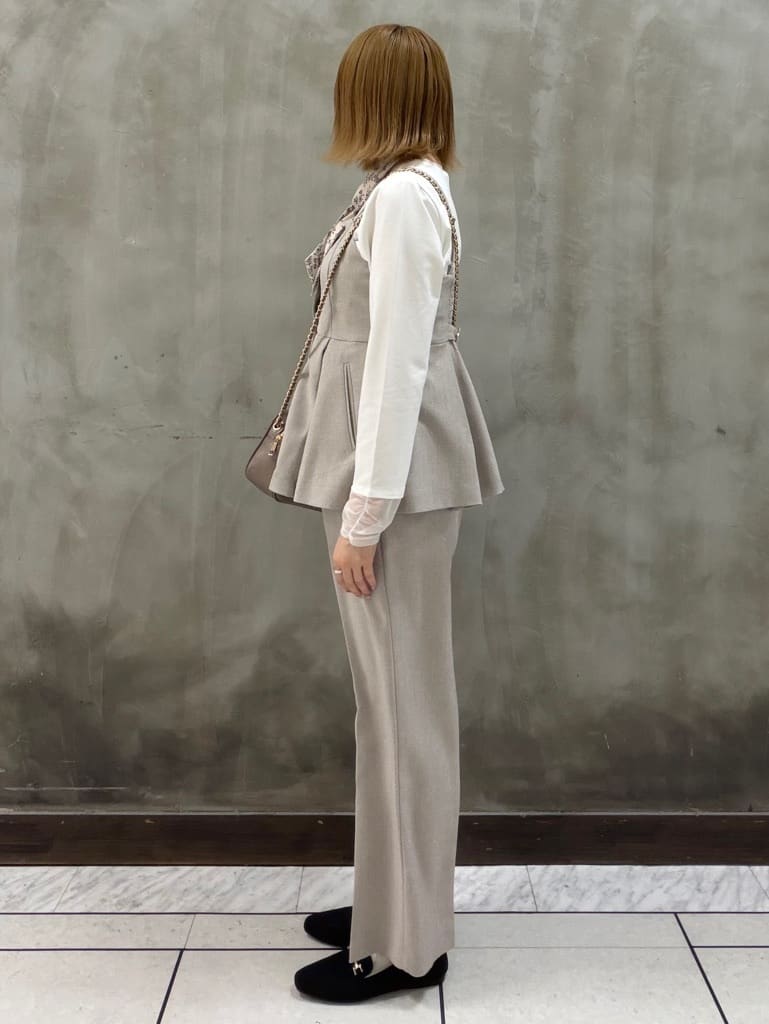 maiさんの「grove｜【カセット服】リネンライク ペプラムビスチェ」を使ったコーディネート