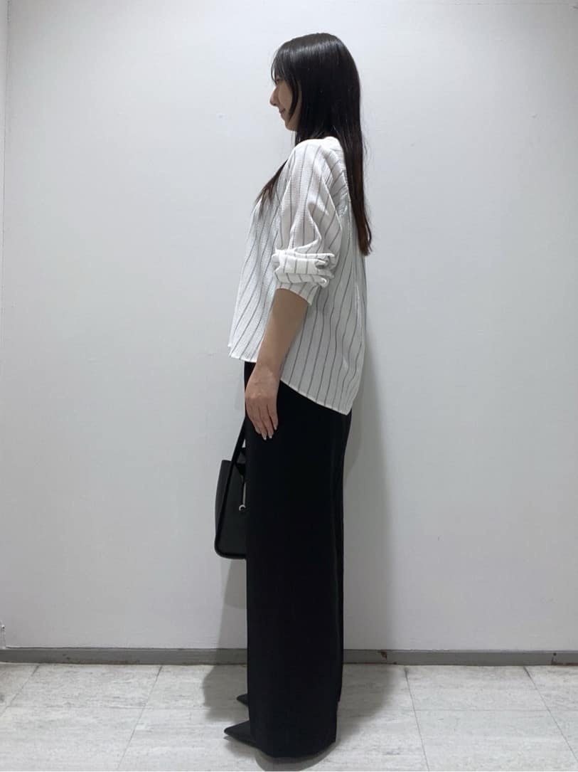 meiさんの「INDIVI｜【洗える／着心地楽ちん】ブラウス風ストライプカットソートップス」を使ったコーディネート