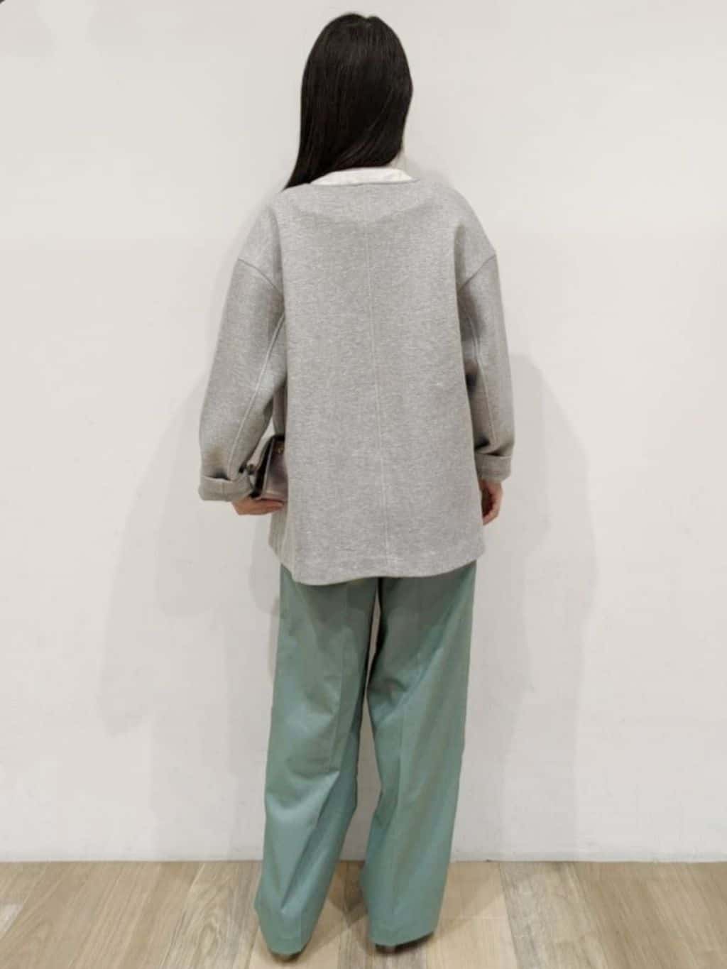 にこさんの「grove｜【ひんやり/洗濯機OK】きれい見えと快適さを両立する　春夏対応ワイドパンツ」を使ったコーディネート