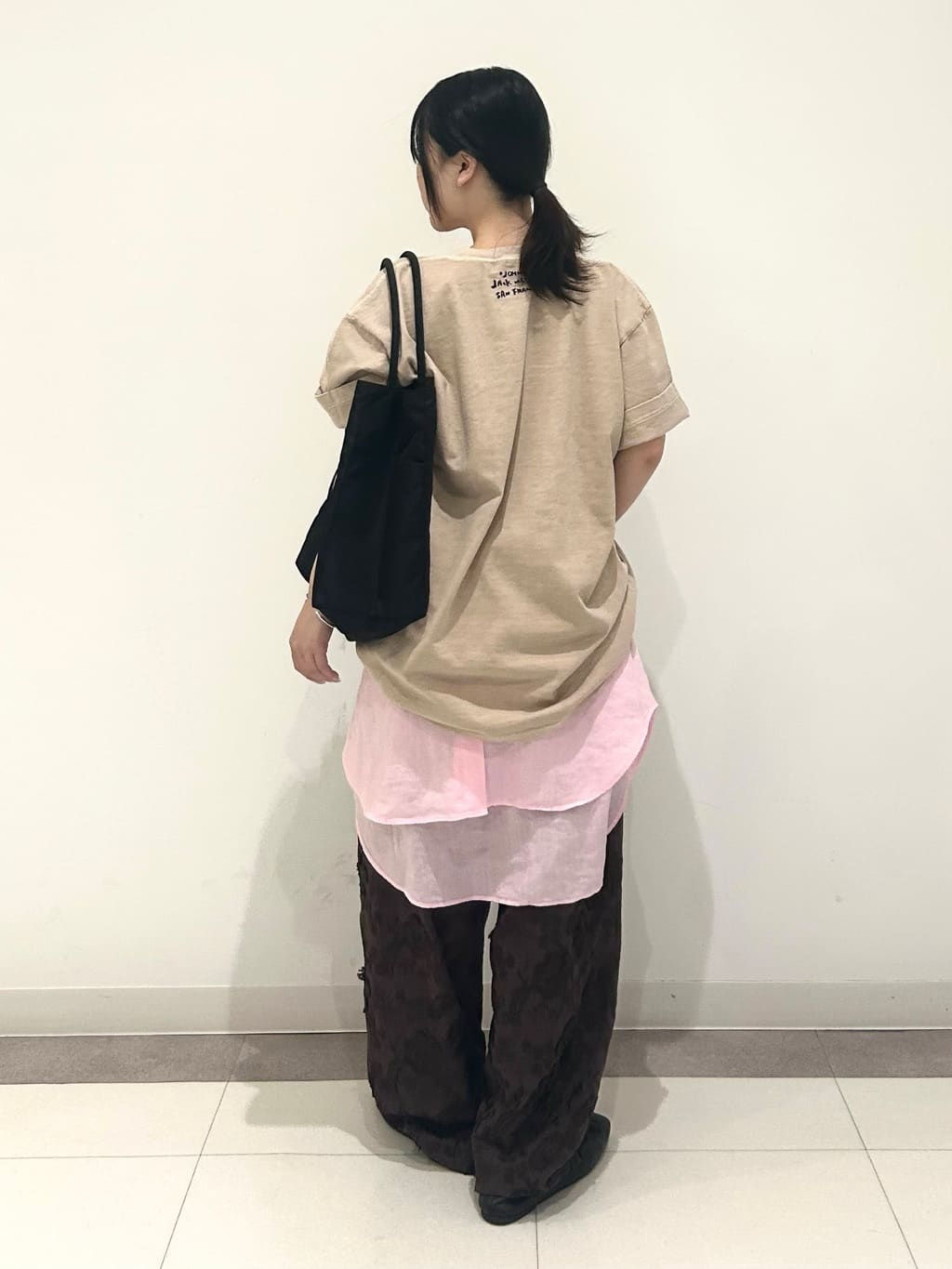 とりみさんの「DRESSTERIOR｜J．J．Mercer （ジェイジェイマーサー）【別注】プリントTシャツ」を使ったコーディネート