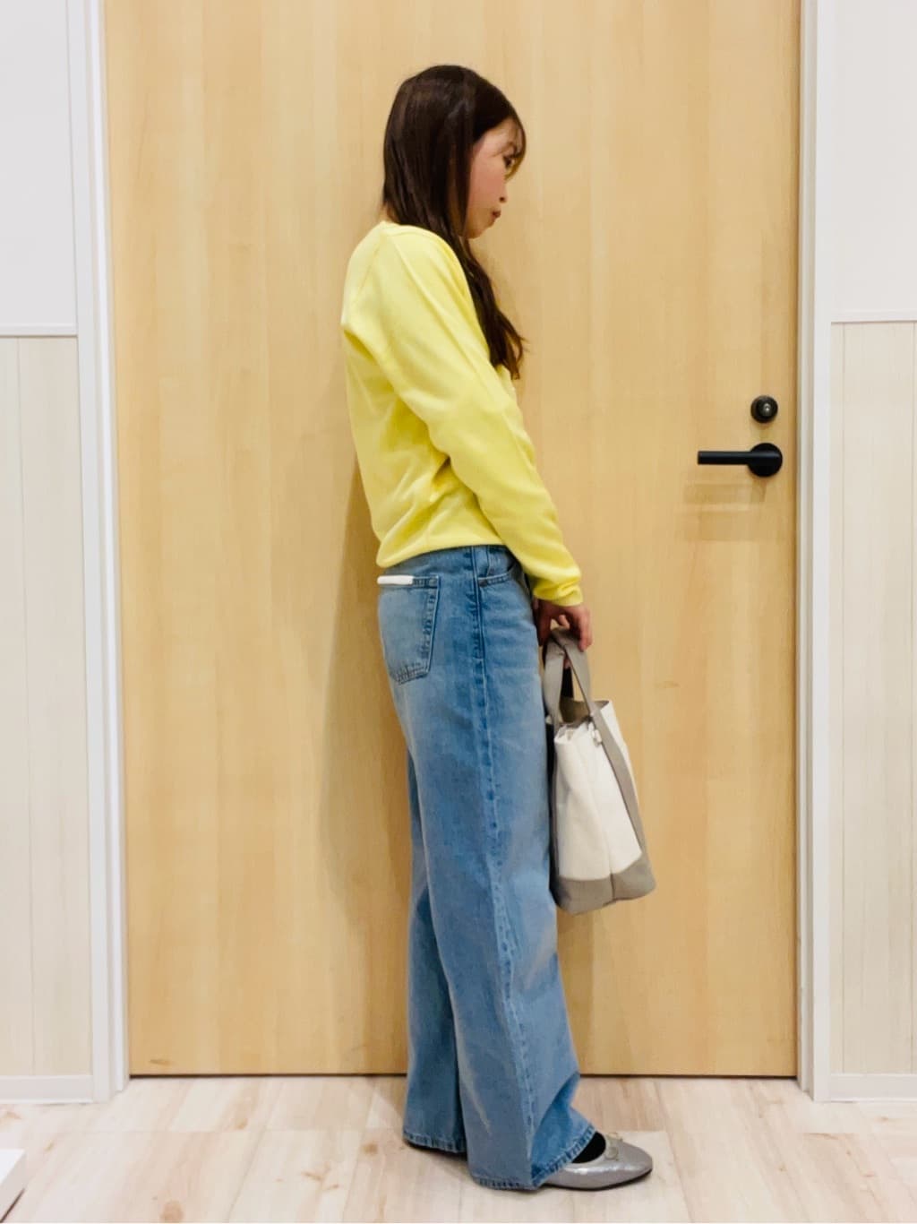 minamiさんの「SHOO･LA･RUE｜【洗濯機可/S-LL/アンサンブル可】結局、シンプル クルーネックニット」を使ったコーディネート