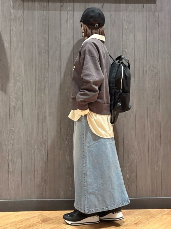 meiさんの「SHOO･LA･RUE｜【SHOO・LA・RUE DENIM】シンプルだから使いやすい Aラインスカート」を使ったコーディネート