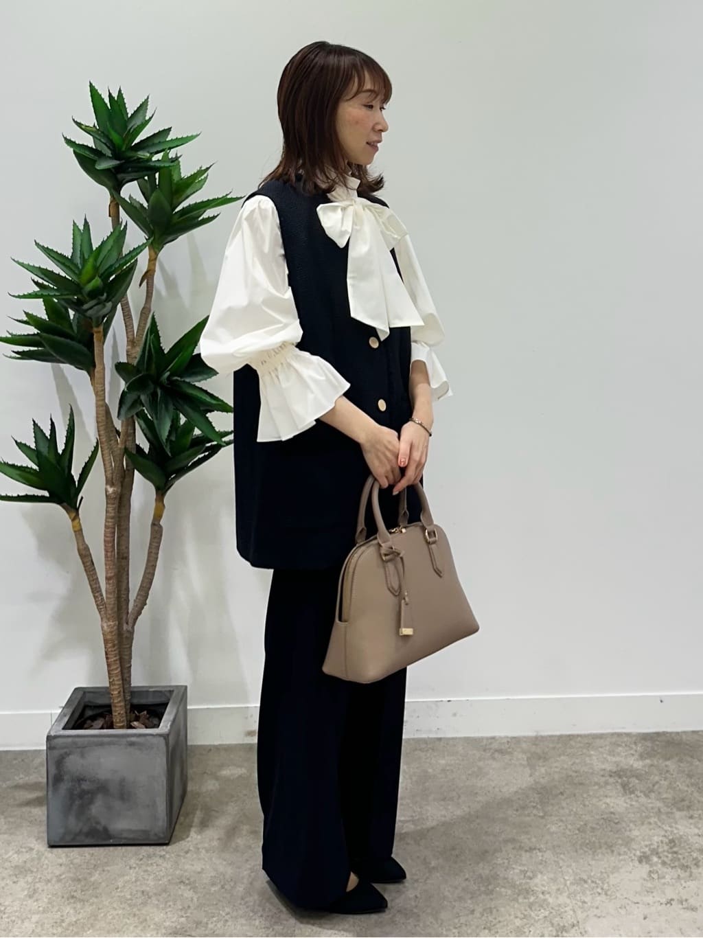 Miwaさんの「UNTITLED｜◆【セレモニー/華やか】2WAYボウタイブラウス」を使ったコーディネート