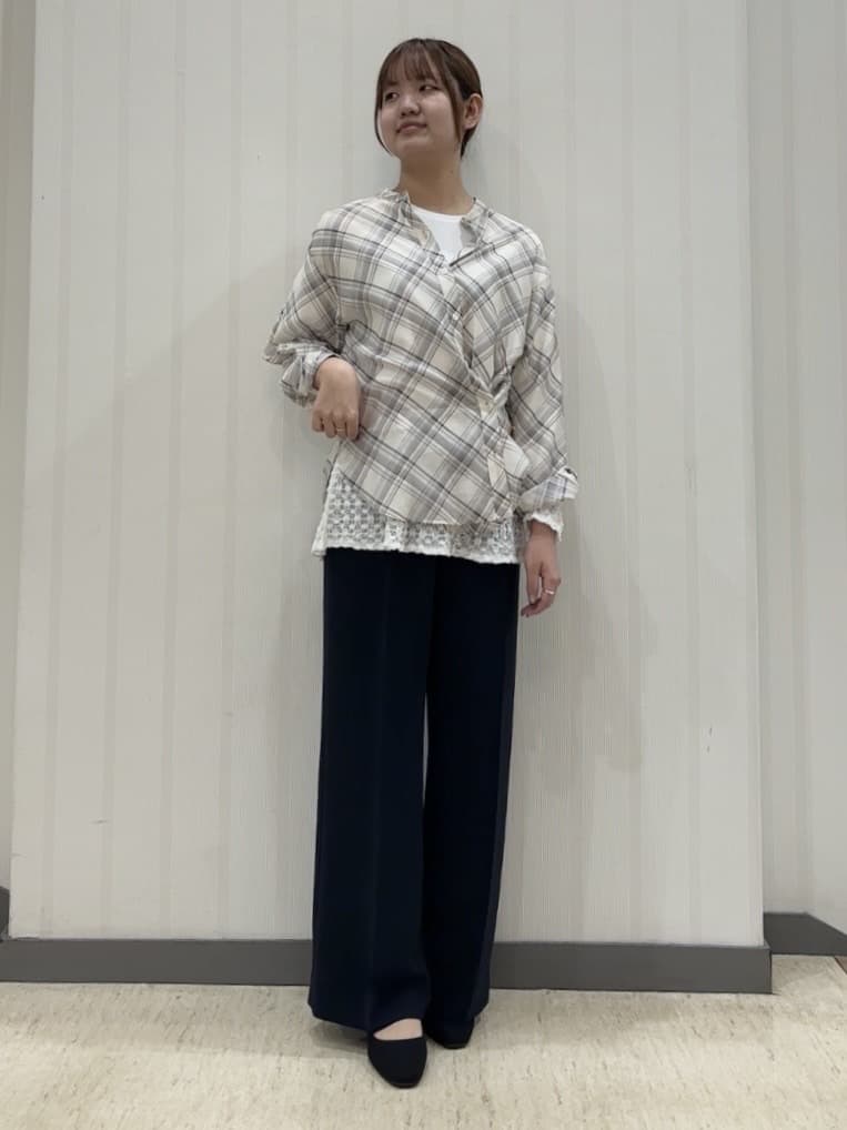 ちひさんの「INDIVI｜【洗える／UVケア／SETUP可】着る日傘ワイドパンツ」を使ったコーディネート