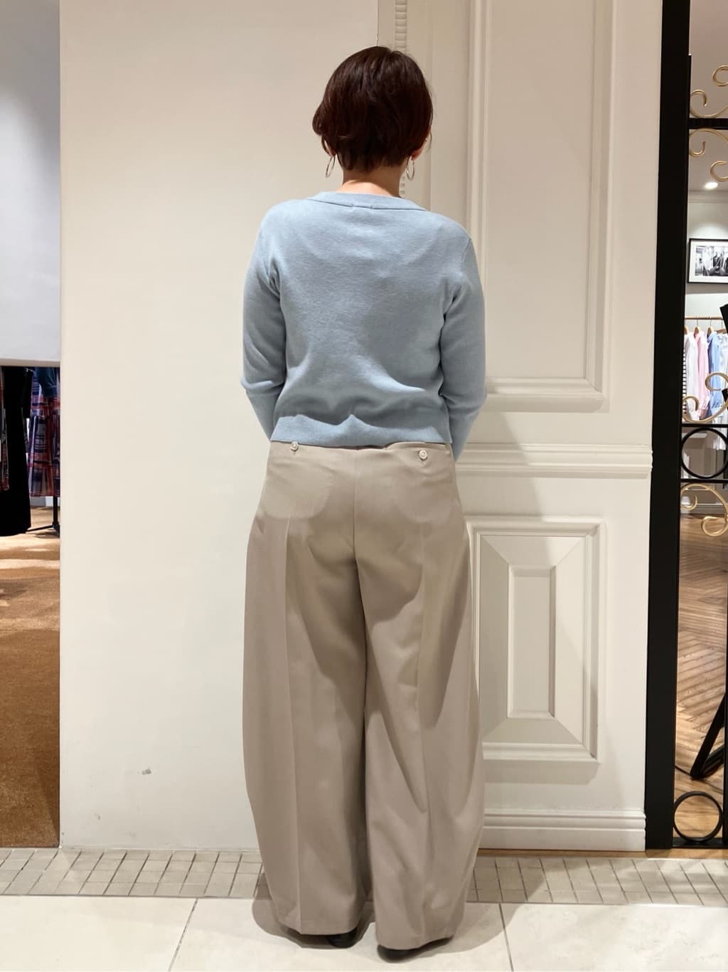 TAJIさんの「DRESSTERIOR｜【接触冷感/ウォッシャブル/otonaMUSE5月号掲載】カービーカーゴパンツ」を使ったコーディネート