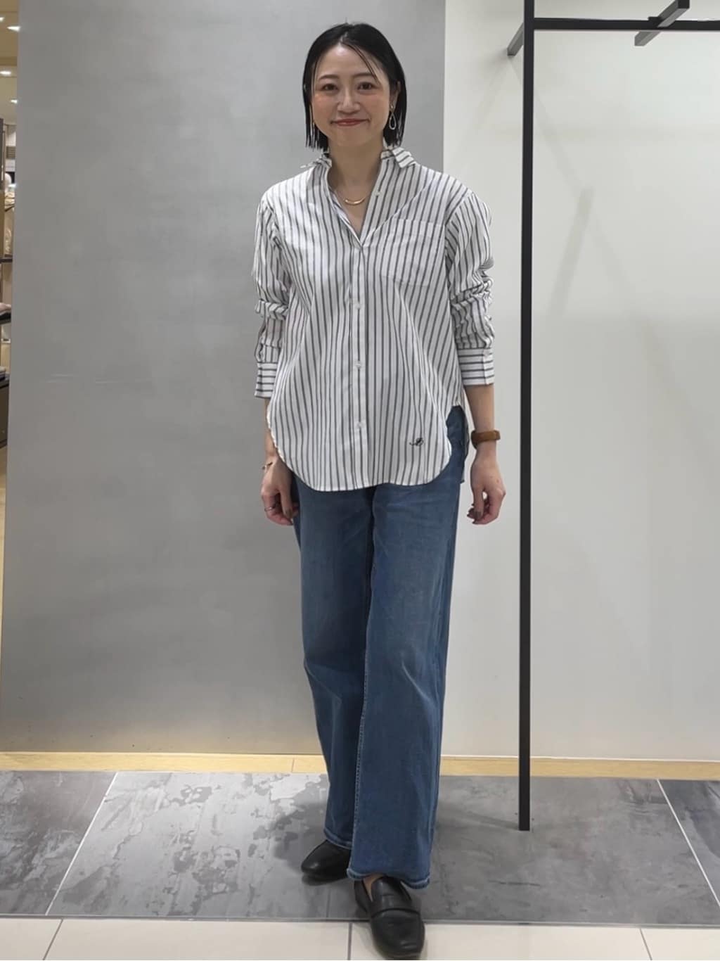 shihoさんの「INDIVI｜【撥水／UVケア／2WAY】超軽量ライナー付ライトトレンチコート」を使ったコーディネート