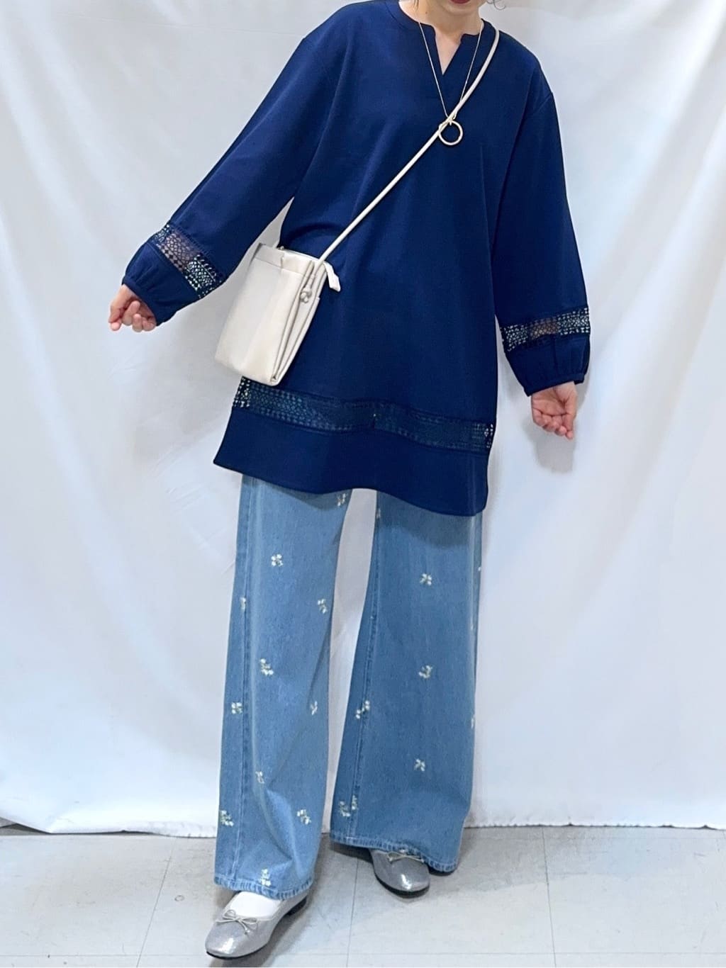 𝐇𝐢𝐫𝐨𝐦𝐢さんの「SHOO･LA･RUE｜2層ミニショルダーバッグ」を使ったコーディネート