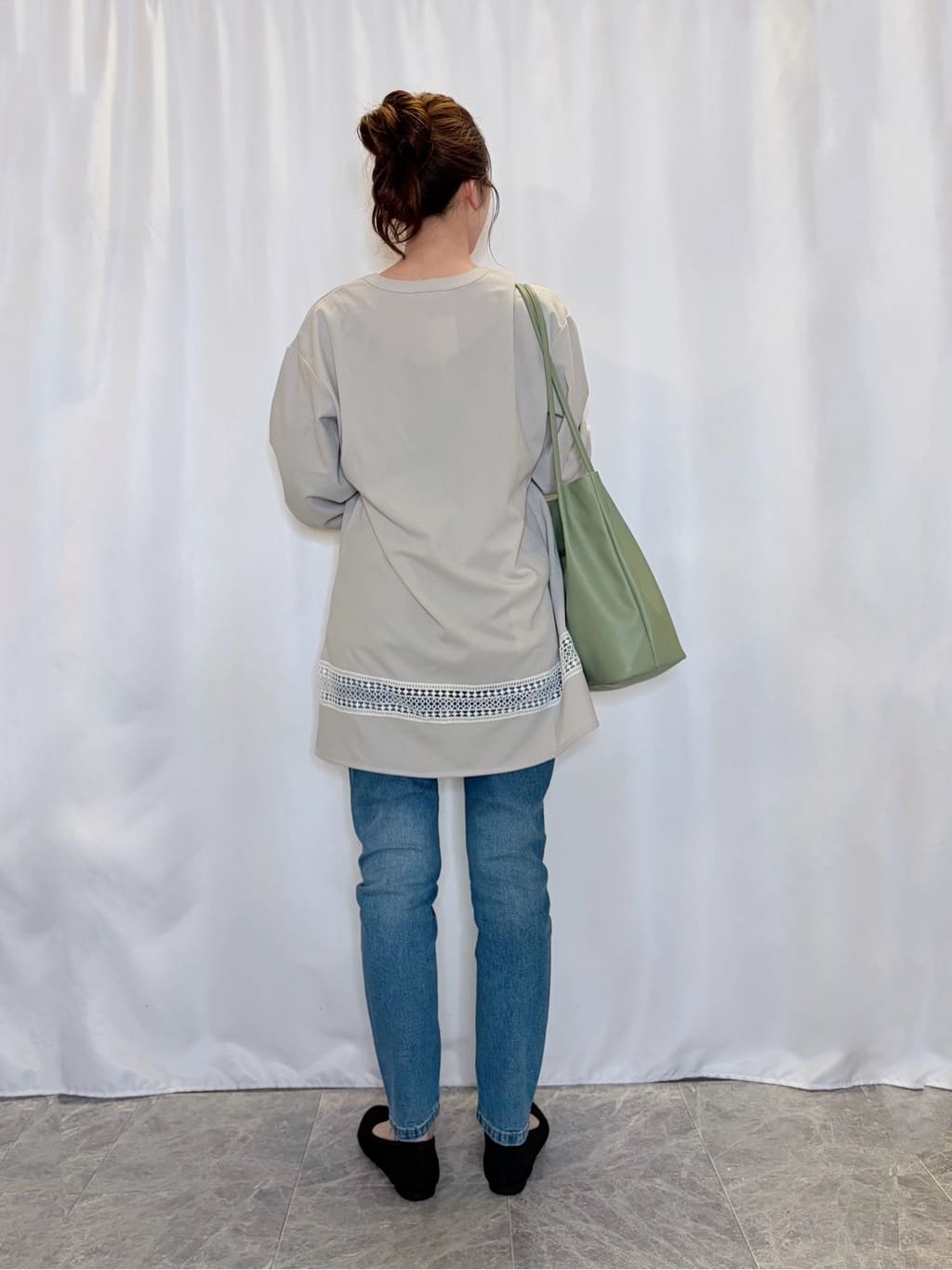 おうめさんの「SHOO･LA･RUE｜【SHOO・LA・RUE DENIM】毎日使いたくなる ストレッチデニムスキニーパンツ」を使ったコーディネート