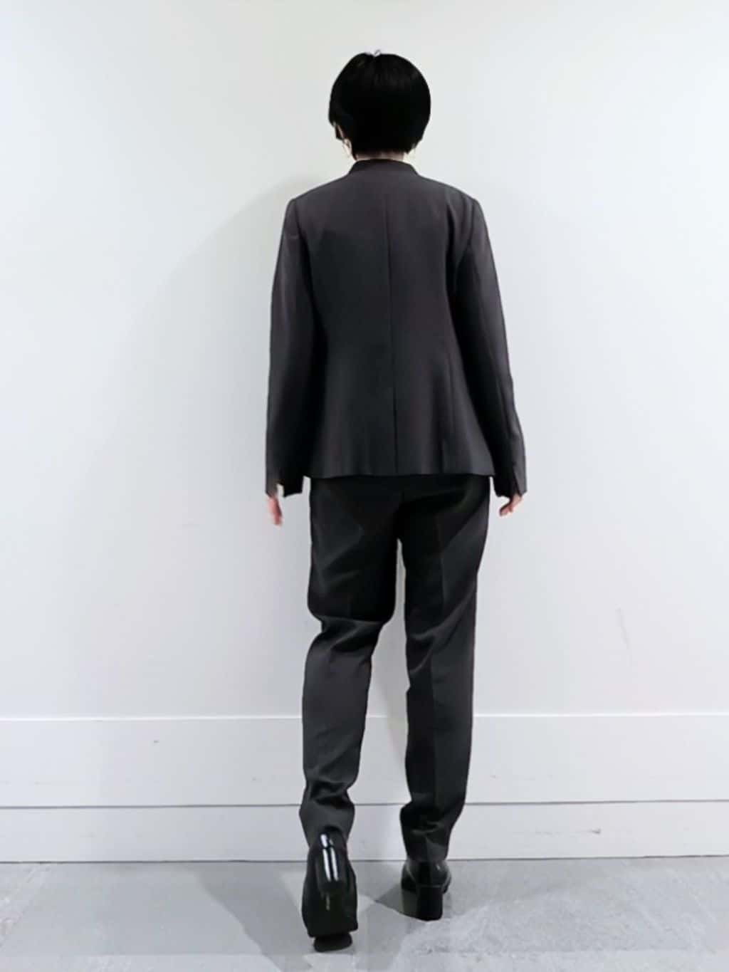 ミズタさんの「UNTITLED｜【セットアップ可/UV/接触冷感】エアリーノーカラージャケット」を使ったコーディネート