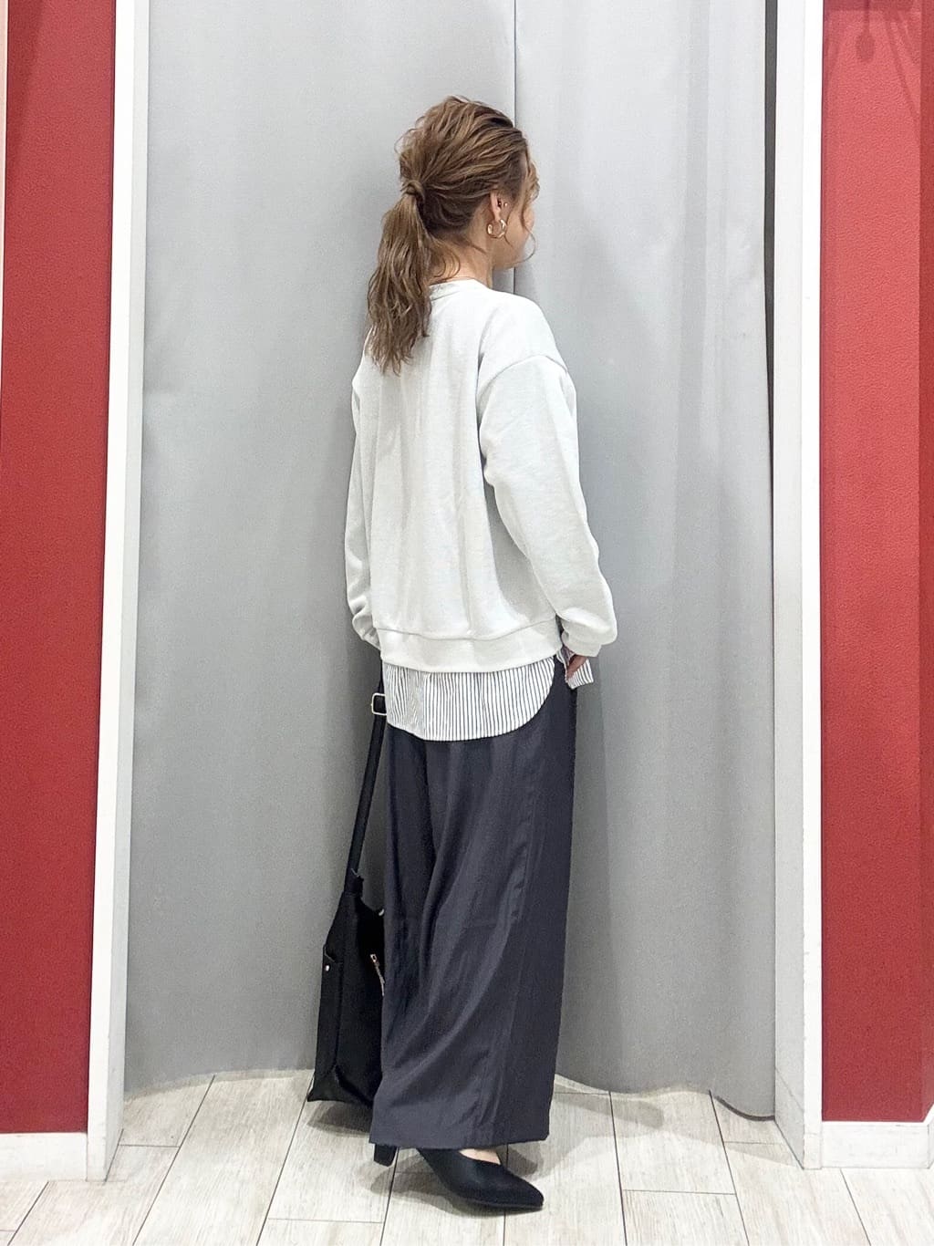 shioさんの「SHOO･LA･RUE｜【S-LL】サッと羽織れてきれい見え　フラップポケット ノーカラーブルゾン」を使ったコーディネート