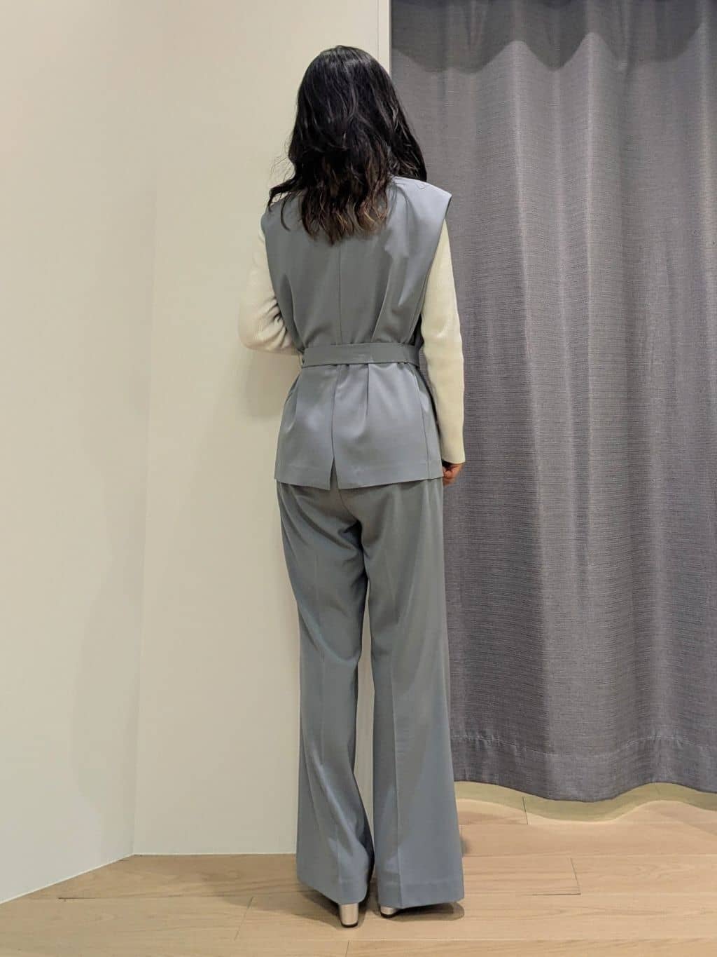 miiさんの「INDIVI｜Comfy SET UP｜ストレートフレアパンツ【セットアップ対応／通勤／カセット服／接触冷感／UV」を使ったコーディネート