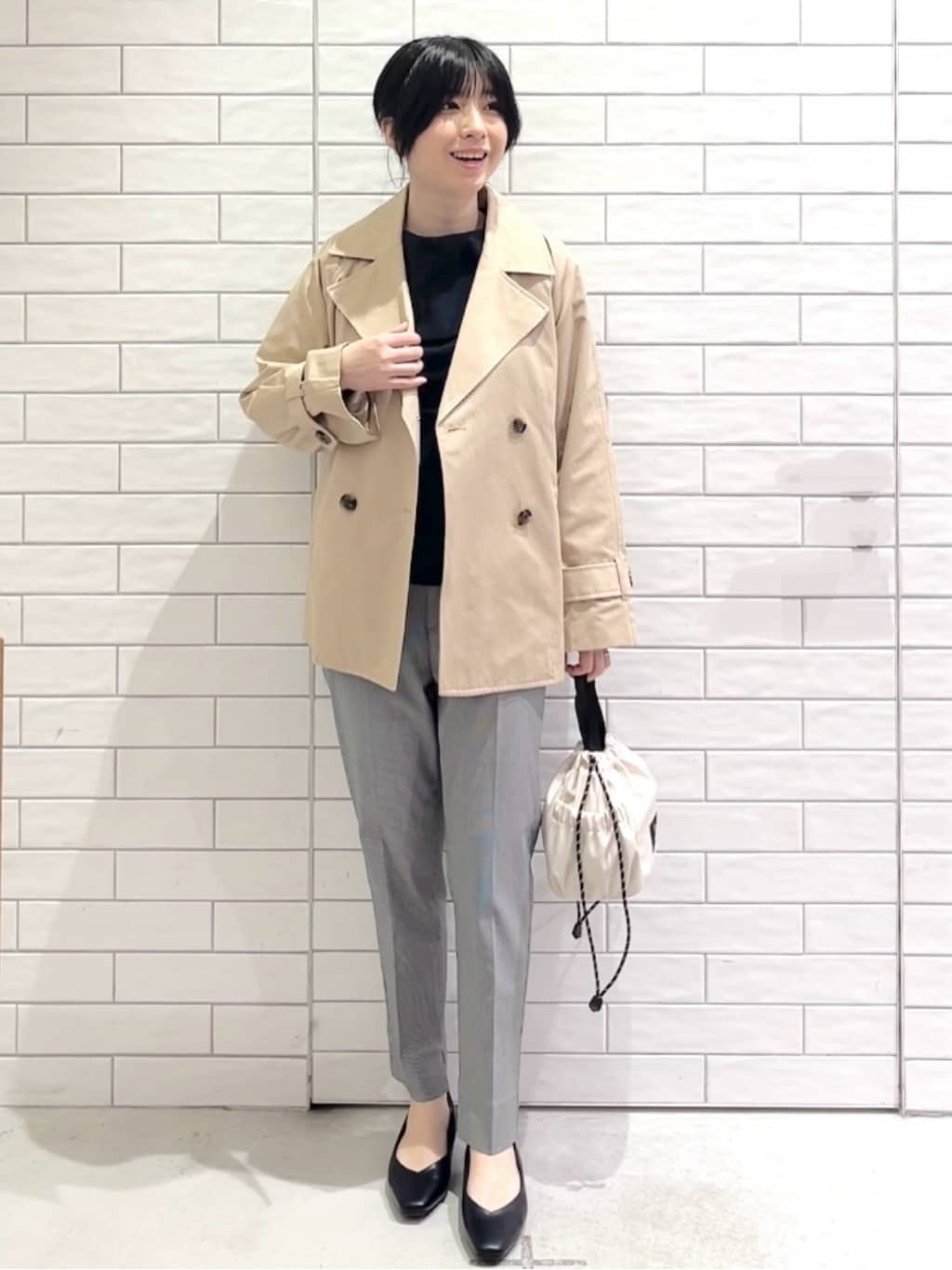 しおりさんの「OPAQUE.CLIP｜オフショルダーデザインニット【洗濯機OK】」を使ったコーディネート