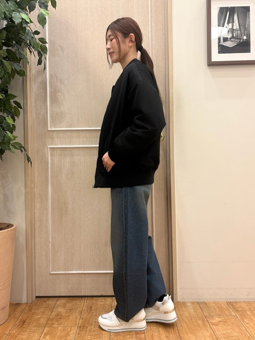 みぞさんさんの「SHOO･LA･RUE｜ヒールアップスニーカー」を使ったコーディネート