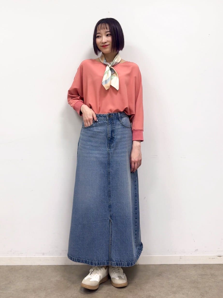 𝐜𝐡𝐢𝐤𝐚さんの「SHOO･LA･RUE｜【SHOO・LA・RUE DENIM】羽織るだけでこなれる　オーバーサイズデニムジャケット」を使ったコーディネート