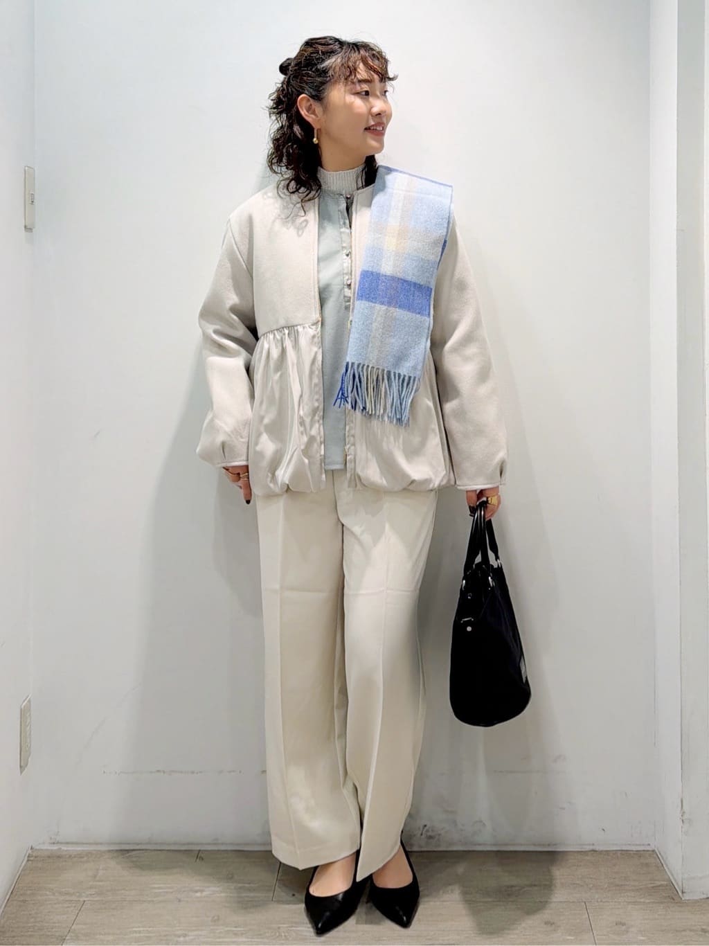 sumicaさんの「OPAQUE.CLIP｜ウールライクペプラムドッキングアウター【洗濯機洗い可】」を使ったコーディネート