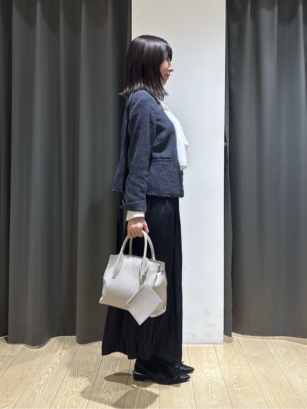 Yoshimiさんの「INDIVI｜【洗える】ジョーゼットボウタイブラウス」を使ったコーディネート