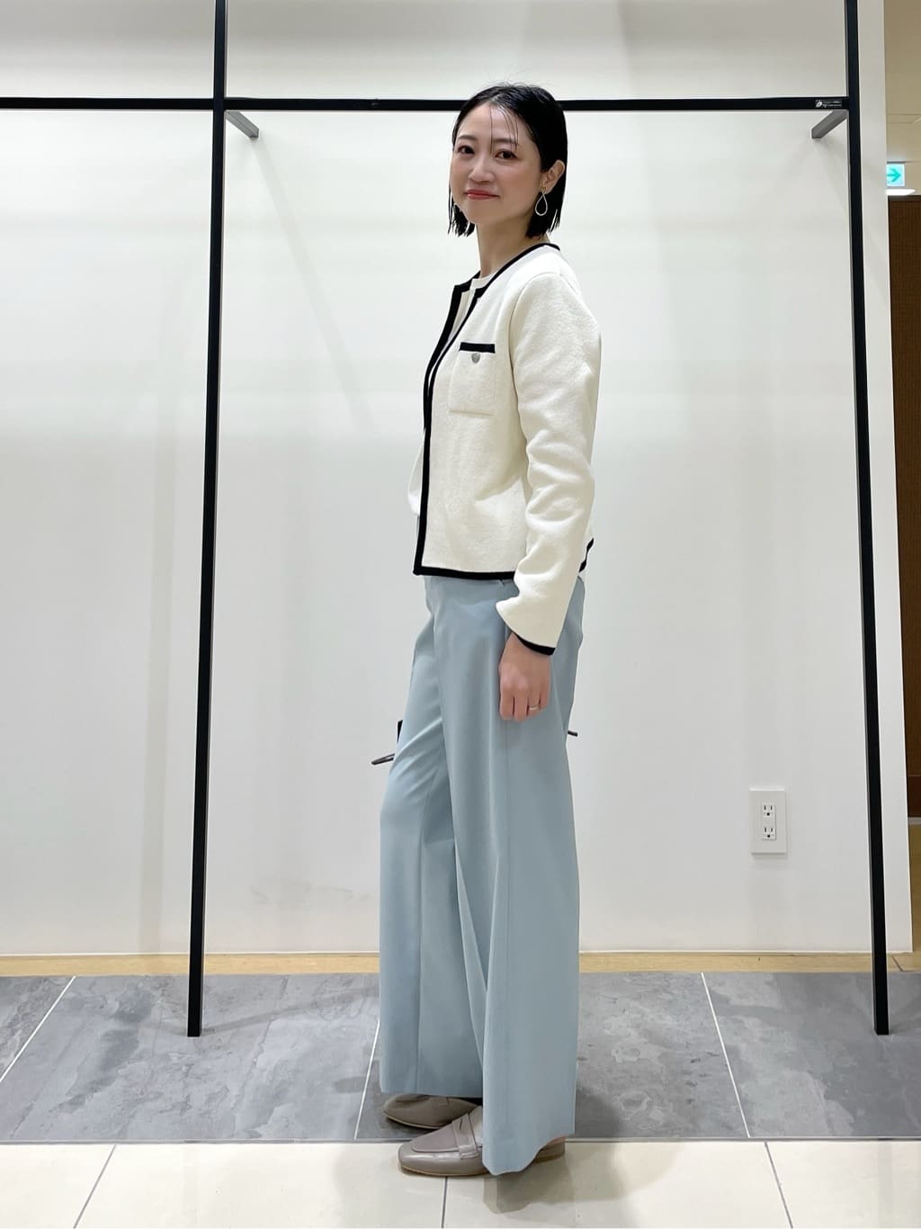 shihoさんの「INDIVI｜【軽量】ブークレジャケット ニットカーディガン」を使ったコーディネート