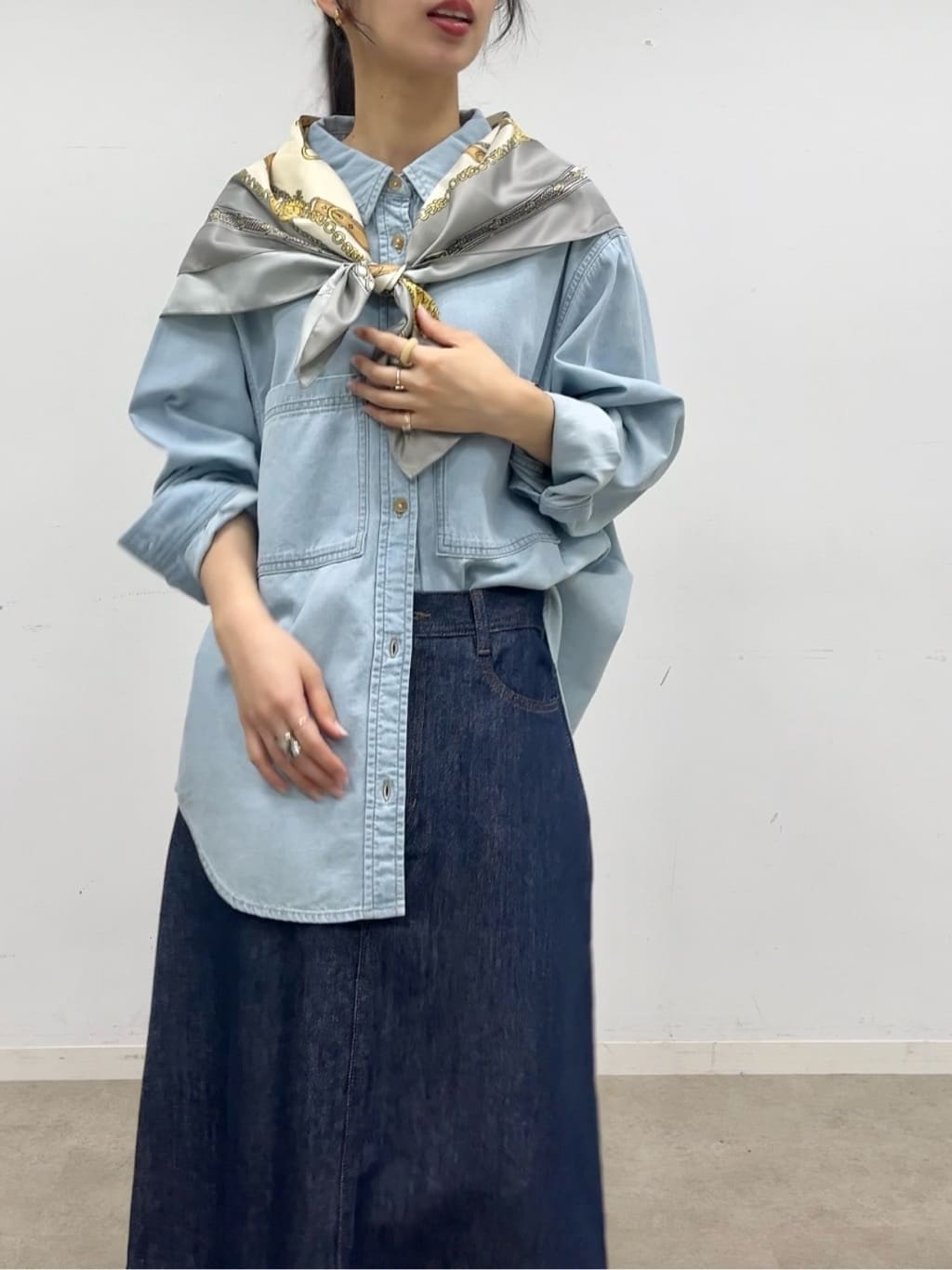 cotaniさんの「SHOO･LA･RUE｜【SHOO・LA・RUE DENIM】シンプルだから使いやすい Aラインスカート」を使ったコーディネート