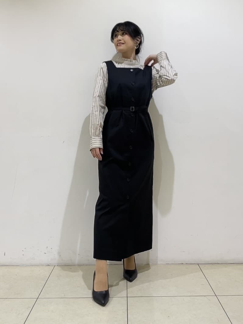 watanabeさんの「UNTITLED｜◆【コットン100/洗える】シャーリングフリルネックブラウス」を使ったコーディネート
