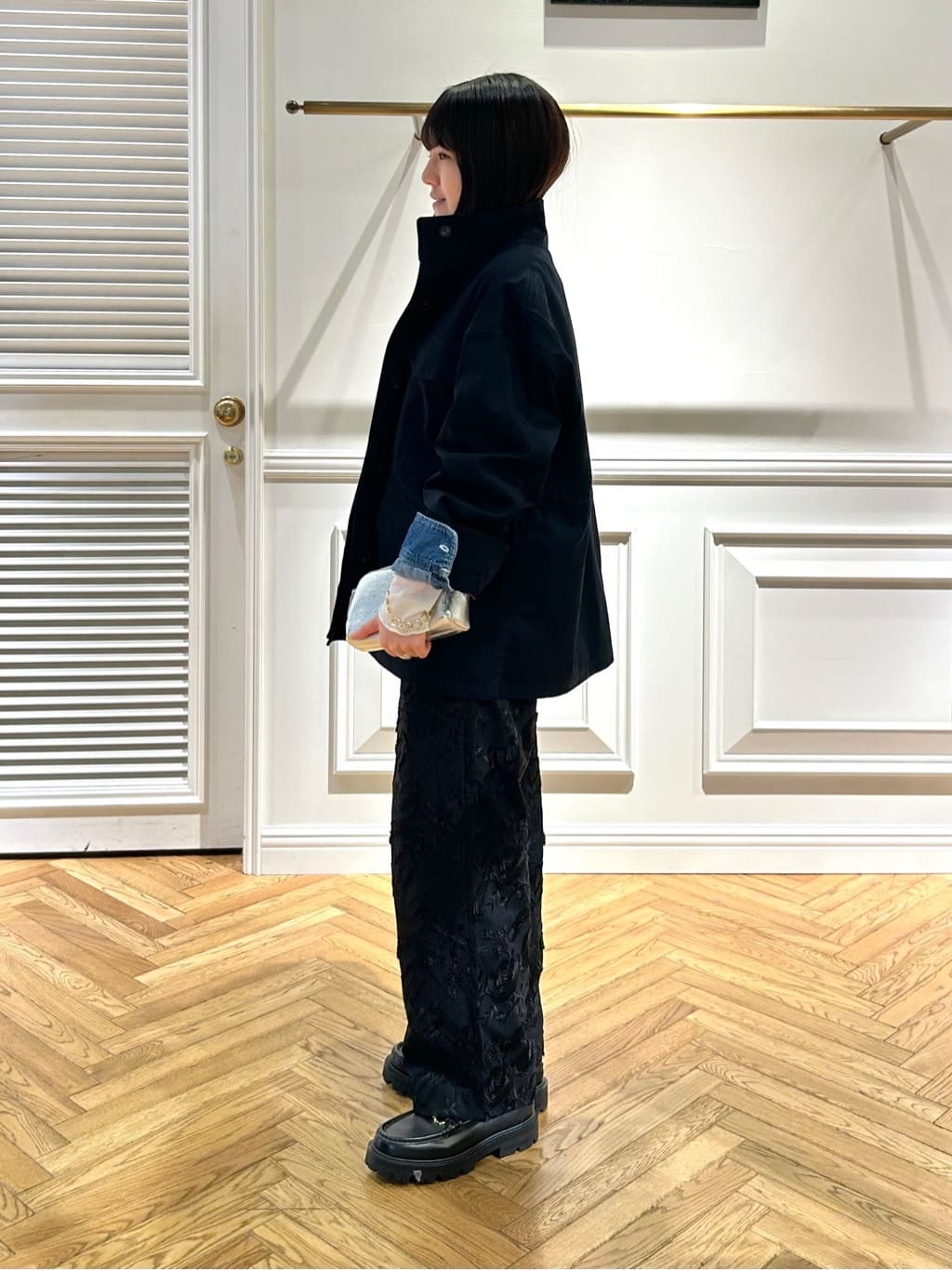 cocoさんの「DRESSTERIOR｜【ウォッシャブル/ウエストゴム】コットンエンブロイダリー イージーパンツ」を使ったコーディネート