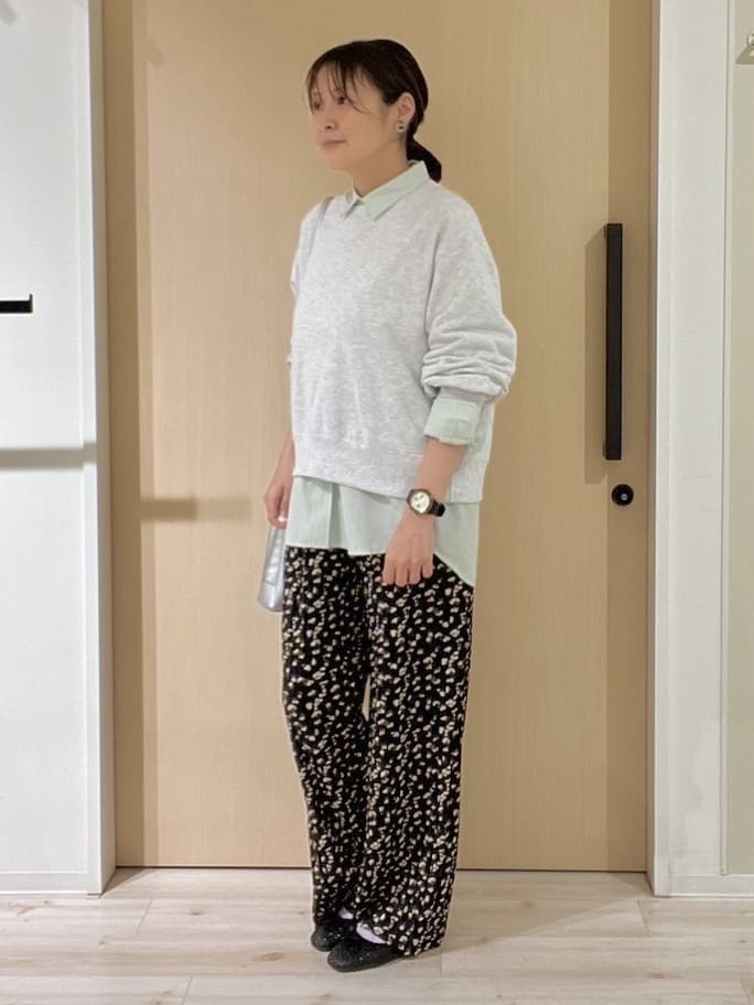 funafunaさんの「SHOO･LA･RUE｜MIX調 シンプルラグランスウェット」を使ったコーディネート