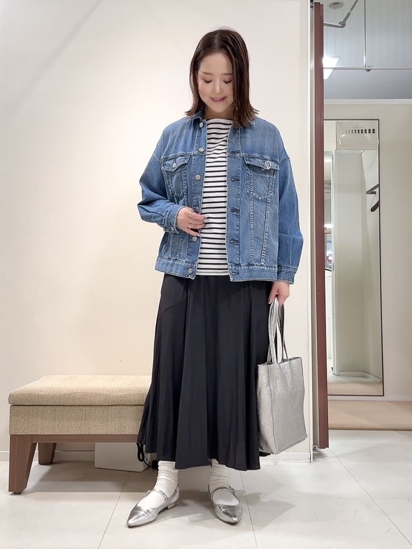 YUIさんの「UNTITLED｜【洗える/レイヤードTシャツ】ラウンドテールジャージプルオーバー」を使ったコーディネート