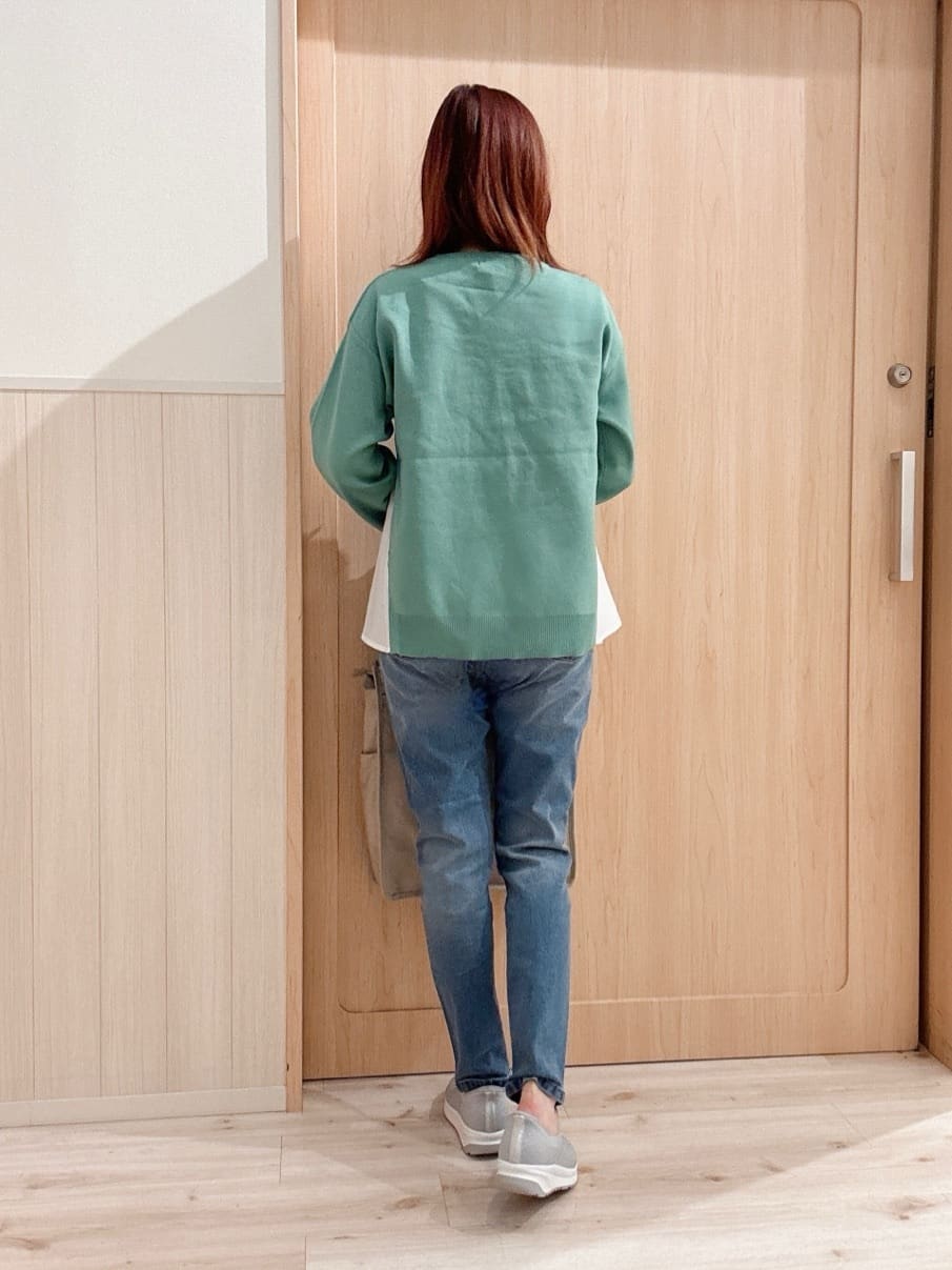 モカさんの「SHOO･LA･RUE｜【SHOO・LA・RUE DENIM】毎日使いたくなる ストレッチデニムスキニーパンツ」を使ったコーディネート