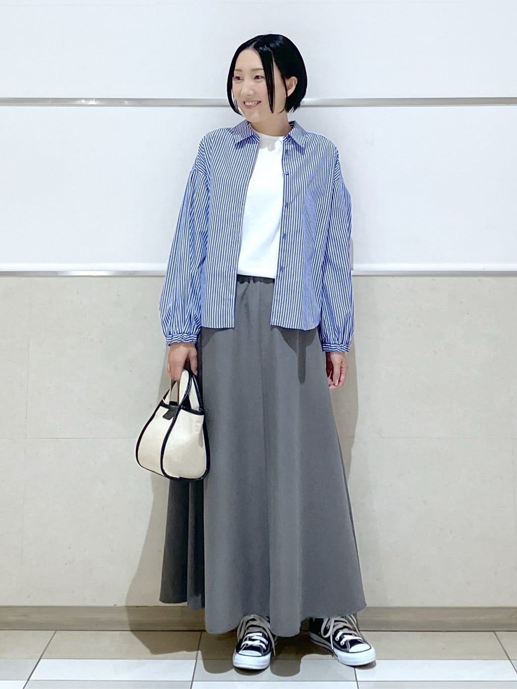 eriko さんの「Dessin｜【洗える】バルーンスリーブバンドカラーシャツ」を使ったコーディネート