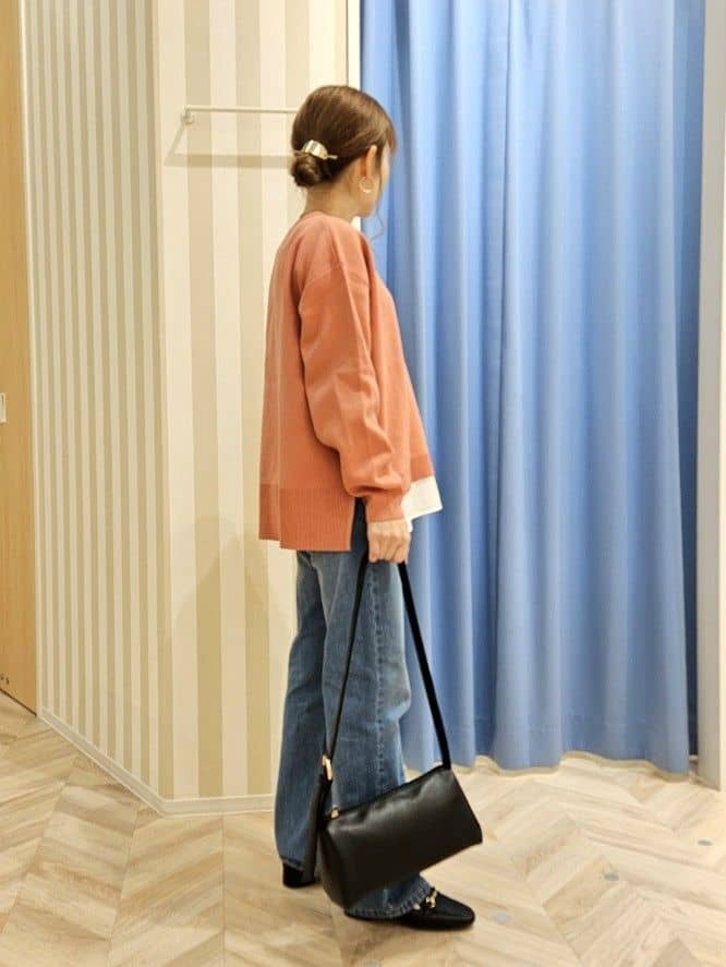 Ikumiさんの「SHOO･LA･RUE｜【高レビュー/洗濯機可/S-LL】さらに軽くなった スポンディッシュ裾フェイクトップス」を使ったコーディネート