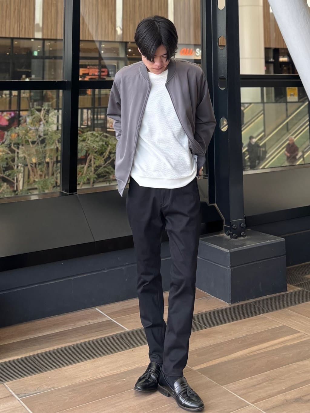 うらしーさんの「THE SHOP TK｜FLEX LINE ストレッチリブブルゾン　ストレッチ/防シワ/マシンウォッシャブル/セットアップ可」を使ったコーディネート